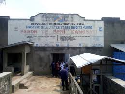 Sécurisation de la prison de Beni-Kangbayi : Les jeunes locaux sollicités pour la main d’oeuvre