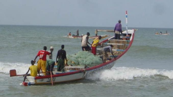 Beni : les pêcheurs de Kyavinyonge protestent contre le plaquage illicite des plaques sur leurs pirogues portant la mention « ICCN »