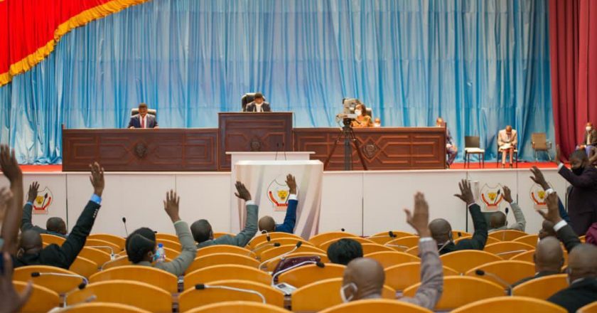 RDC : 51 députés nationaux signent la motion de défiance contre le ministre de la défense