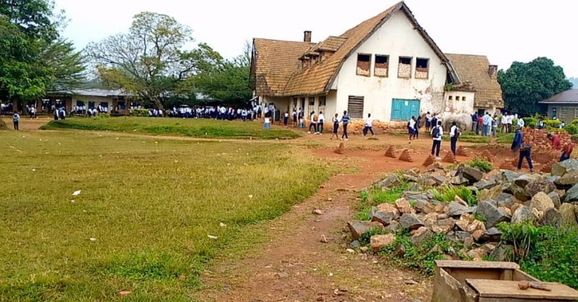 Nord-Kivu : le parlement des jeunes exige une audience en flagrance contre l’officier auteur de la perturbation des cours dans une école de Beni