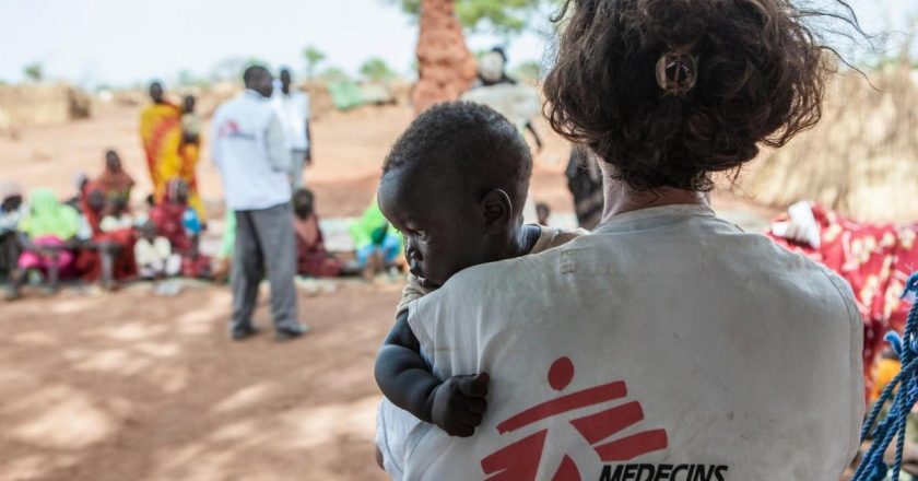 RDC : MSF annonce la suspension de ses activités ”non urgentes” sur toute l’étendue du territoire national