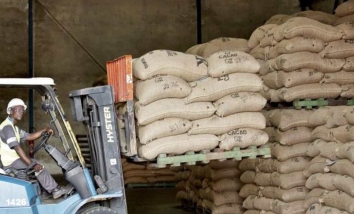 Beni : près de 500 tonnes de café et cacao seraient encore bloqués par l’ONAPAC, alerte le parlement des jeunes du Nord-Kivu