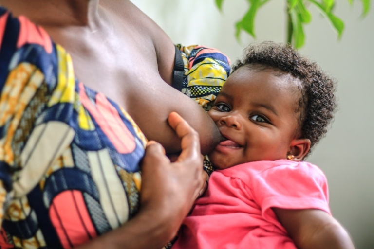 Santé : “Voici les avantages de l’allaitement maternel” (Corps soignant)