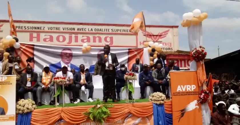 Nord-Kivu : Muhindo Nzangi traîne la foule à son arrivée en ville de Butembo