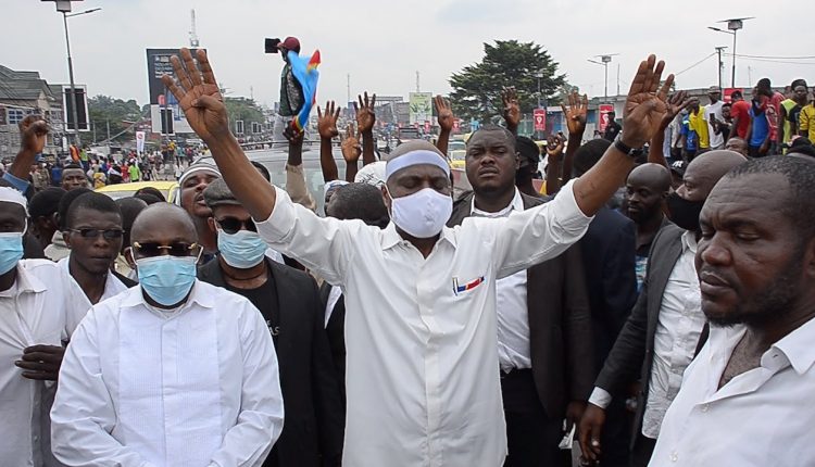 Kinshasa : le Gouverneur Gentiny Ngobila autorise la marche de l’opposition contre l’agression de la RDC