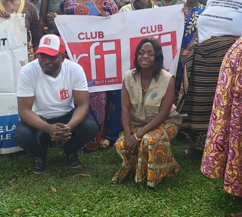 Oïcha : 20 femmes PDIs bénéficient des kits de dignités de la part du Club RFI de Butembo en collaboration avec le REGED