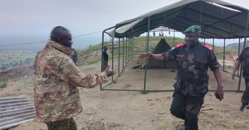 Attaque d’un internat en Ouganda : « La population appelée à prendre conscience de la menace » (Général Kasongo)