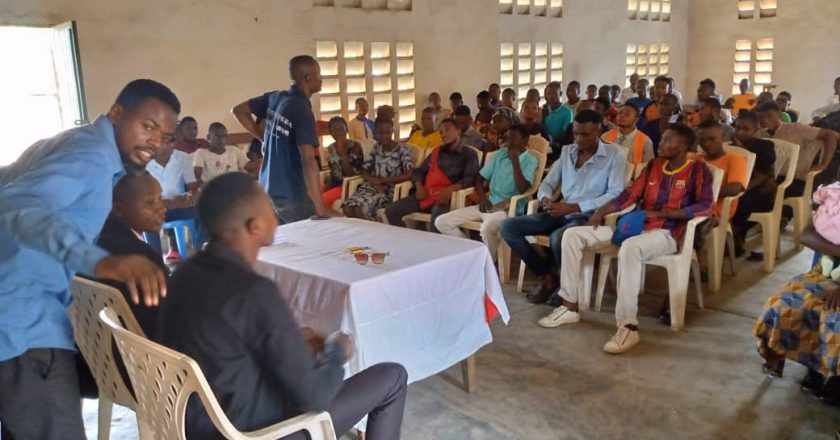 Kasaï : des jeunes de la commune de Kananga outillés sur les enjeux électoraux par Congo Positif