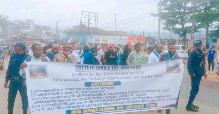 Sud-Kivu : marche pacifique de forces vives pour dénoncer l’insécurité orchestrée par le Rwanda au Nord-Kivu tenue à Bukavu