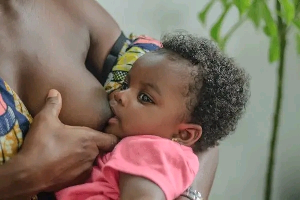 Santé : le sevrage précoce d’un enfant provoque la diarrhée, la malformation, le déficit du poids (Donatien Manyanya)