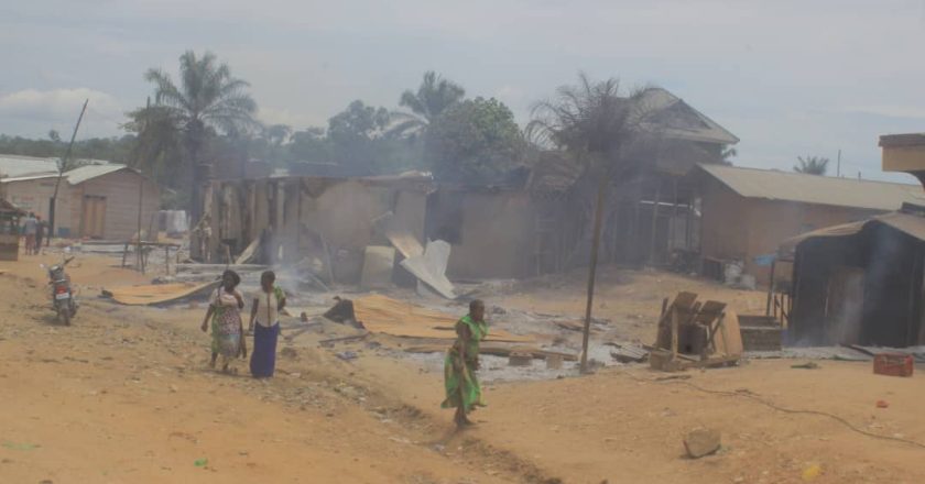 Ituri : frappée à Fataki par l’UPDF, la CODECO se venge sur les civils en incendiant plus de 80 maisons à Djugu