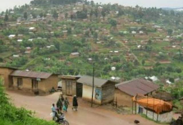 Mambasa : près de 6 millions CDF et 6000 USD emportés par des hommes armés à Teturi, la NSCC s’en inquiète